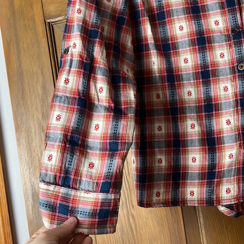 Red plaid button down size medium - Picture 3 of 5
